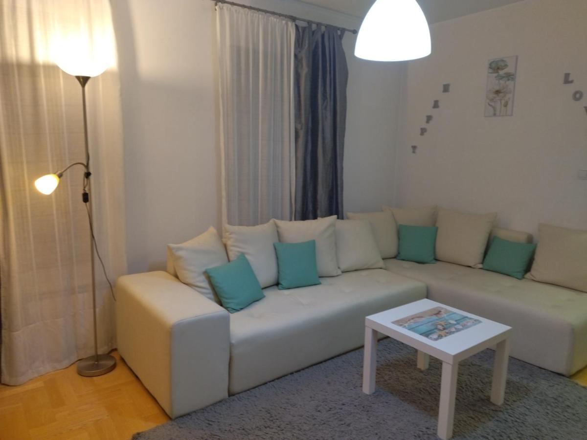 Apartman Gana Altina Lux Βελιγράδι Εξωτερικό φωτογραφία